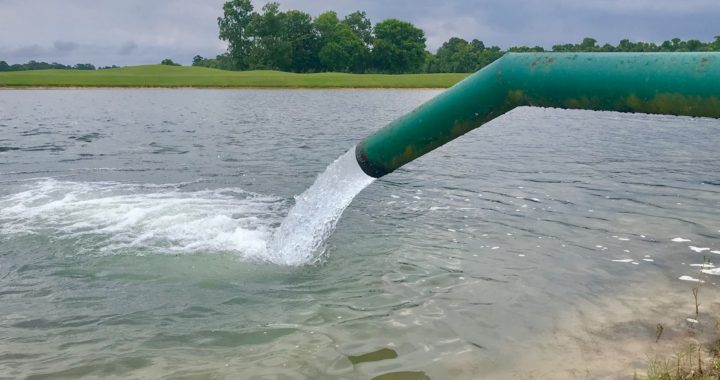 Pumping Water in a Private Lake in Texas - Texas Landowners Association - LandAssociaiton.org